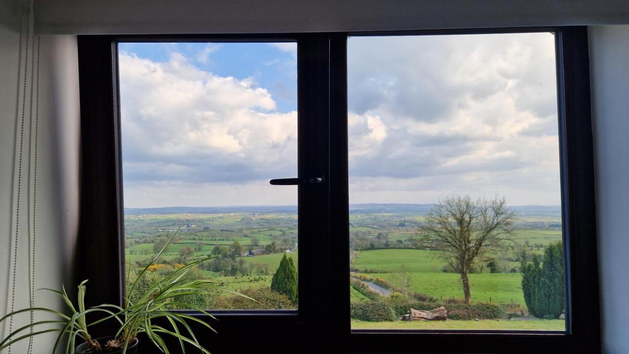 Goldenhill Guesthouse Omagh Bagian luar foto