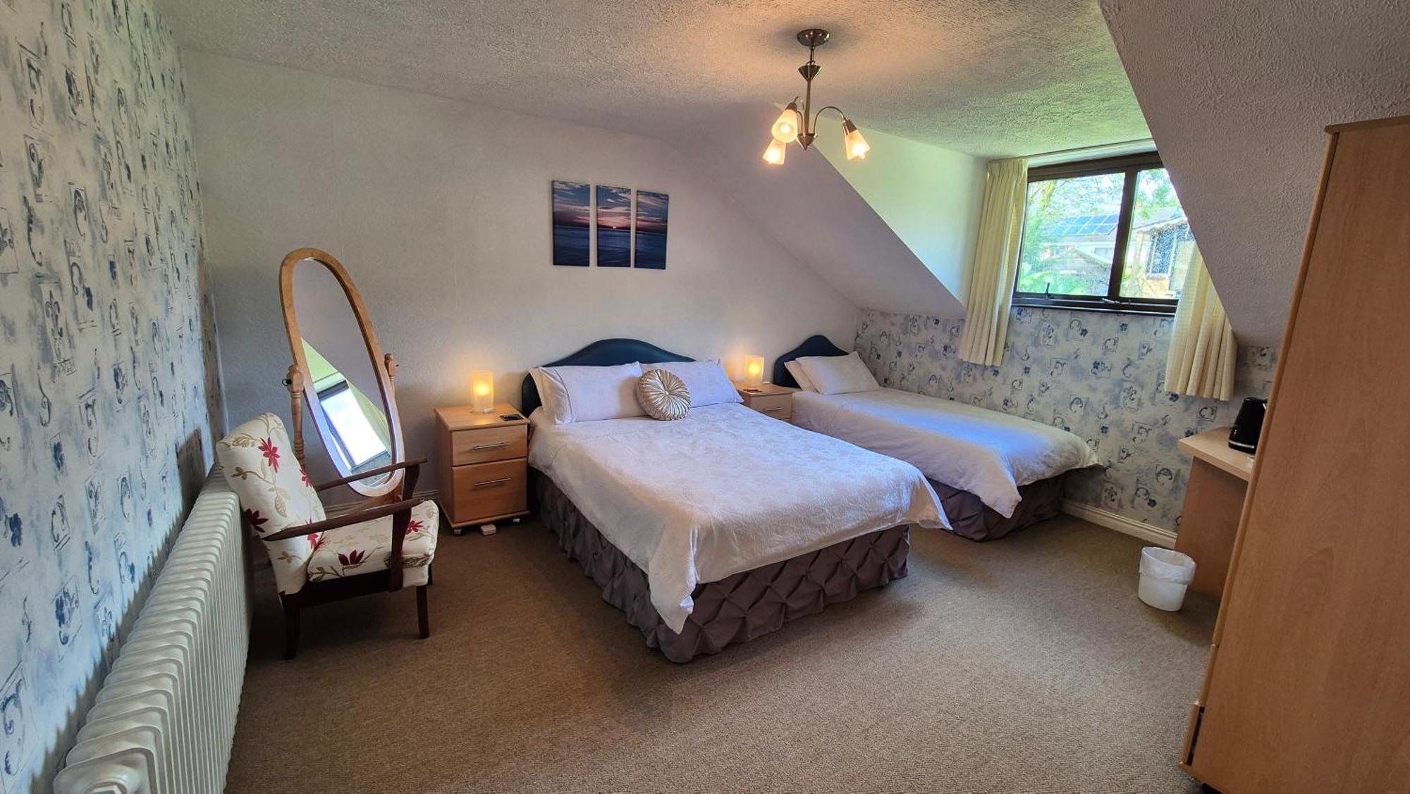 Goldenhill Guesthouse Omagh Bagian luar foto